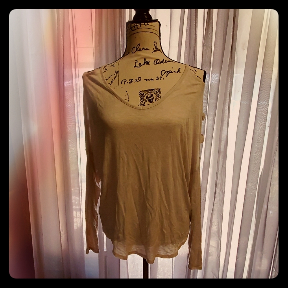 Zenana Outfitters Cream Cold Shoulder Top